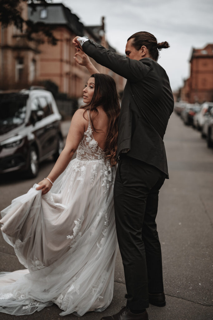 Brautpaarshooting Outdoor Urban City Hochzeit